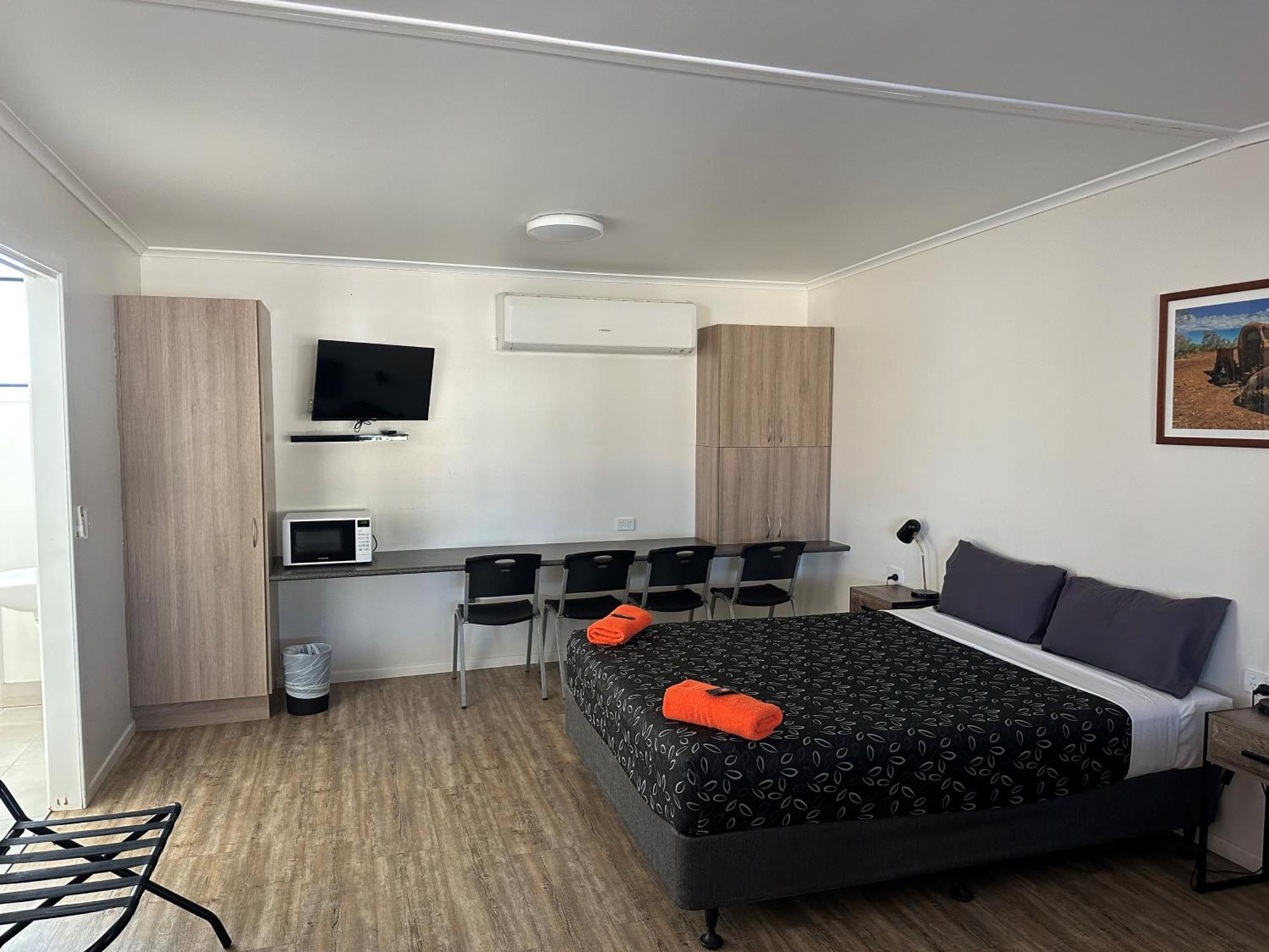 Winton Outback Motel ภายนอก รูปภาพ